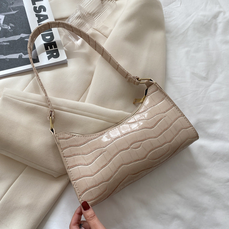 DANIELA | BAGUETTE SHOULDER BAG