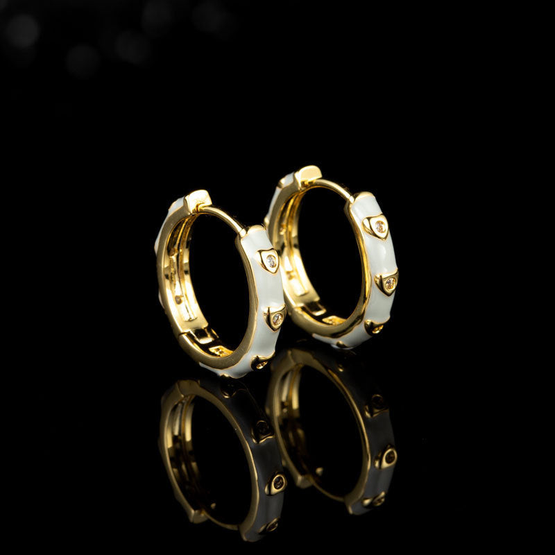 AMORÉ | HEART OIL-DRIP HOOK EARRINGS