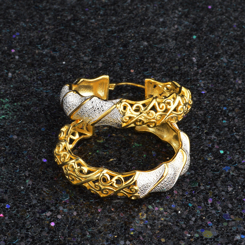 CELESTE | HOLLOW STUD EARRINGS