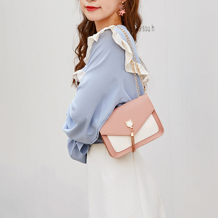 LUNA | CAT TASSEL SQUARE MESSENGER BAG