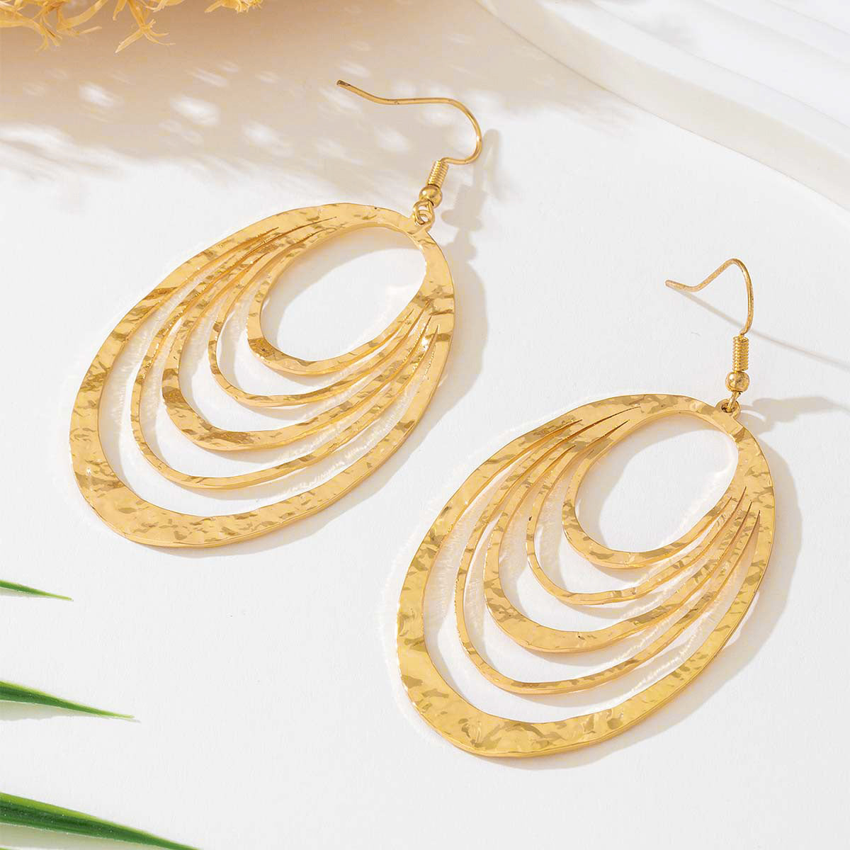 AURORA | THREE-LAYER OVAL DANGLE EARRINGS
