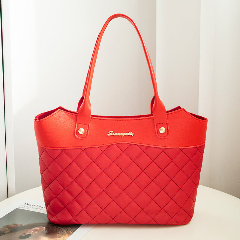 KAIYA | RHOMBUS QUILTED TOTE