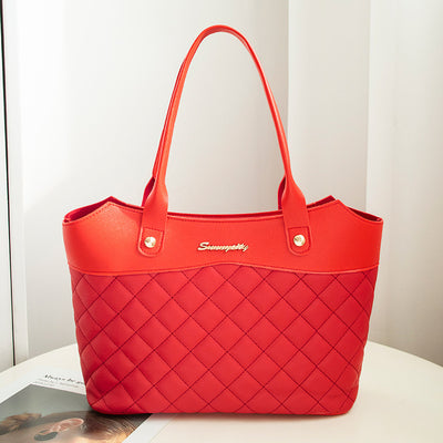 KAIYA | RHOMBUS QUILTED TOTE